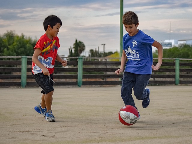 嘉兴：3至5年级小学生可免费上游泳课,今年培训2万名以上.